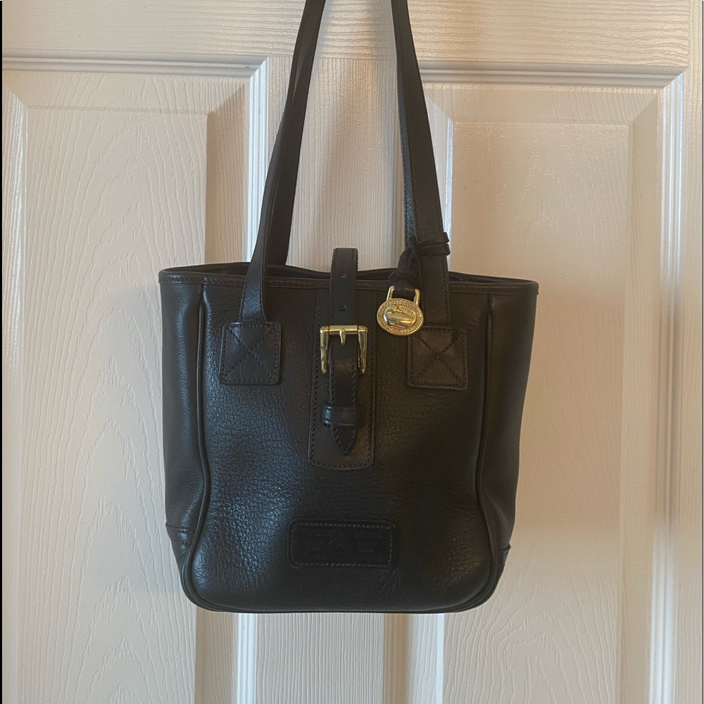 Vintage Dooney and Bourne bucket bag